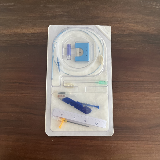Peripherally Inserted Central Catheter (PICC)